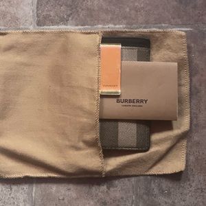 Burberry card holder